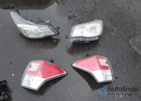 2017 Subaru Forester 2.5I Premium из США, поврежденный, VIN JF2SJAEC6HH510155